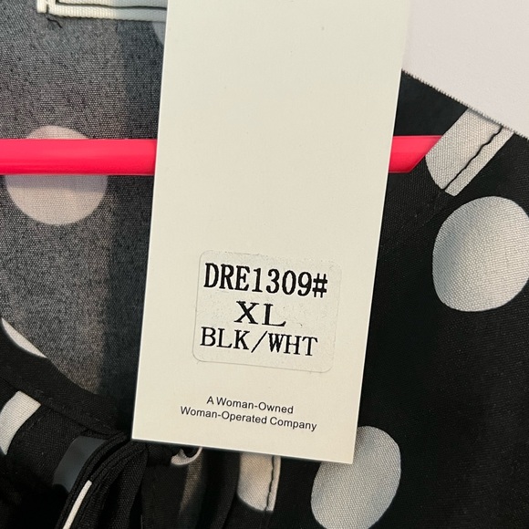 WoWo Dress - Picture 3 of 4